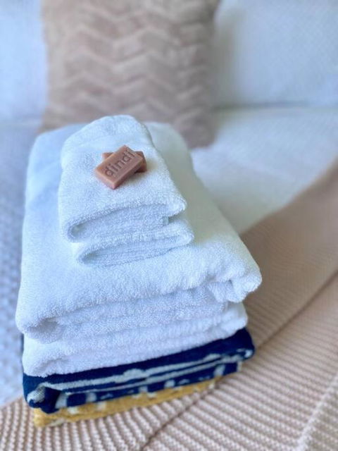Salty Paws Dog Friendly Luxe Cottage - Cruises Travel 1