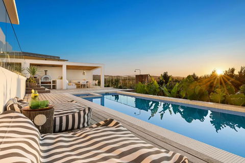 Sanctuary Spaces - Sundowner - Travel Search 1