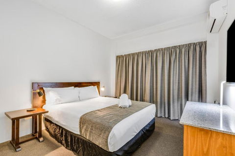 Rockhampton Riverside Central Hotel Official - Travel Agents 0