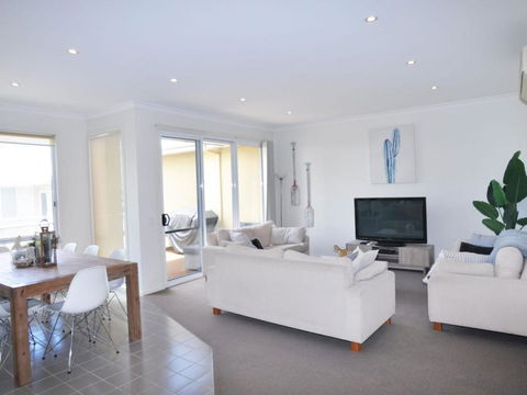 Sandpiper 3 - Close To Town And Beach - Tourism Guide 1