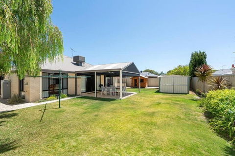 Sandpiper House - Family & Pet Friendly - Travel Search 1
