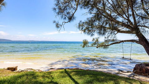 Sandranch - 123 Foreshore Dr - Travel Agents 0