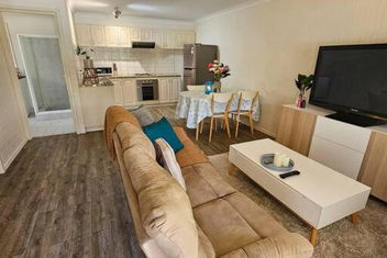 Sandringham Tranquil Retreat with Tourism Guide
