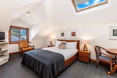 Sandstone Suites - In The Heart Of Port Fairy - Tourism Guide 1
