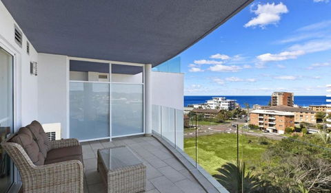 Sandy Cove Apartment The Entrance 48b - Tourism Guide 0