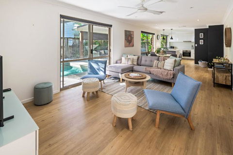 Sandy Dunes Retreat Pet-Friendly Wurtulla Home - Tourism Guide 2