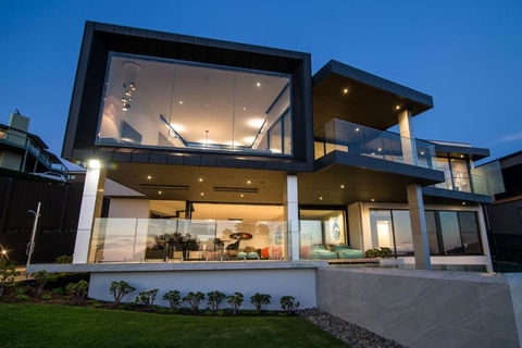 Somers Sanctuary - Luxury Interiors, Pool, Sauna, Water Views, Theatre Room - Travel Agents 3