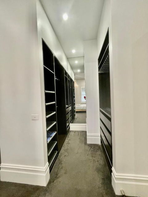 Spacious Room With Ensuite Next To Coburg Station, Non Smoking House - Tourism Guide 3
