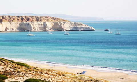 SUNSET CLIFFS Luxury Stay At Maslin Beach - Travel Agents 0