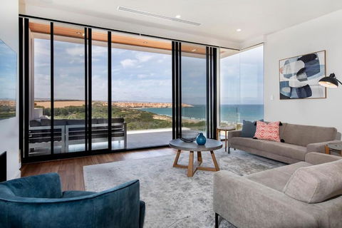 SUNSET CLIFFS Luxury Stay At Maslin Beach - Travel Agents 1