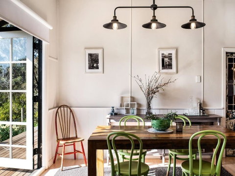 Table Hill Cottage - Tourism Guide 2