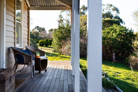 Table Hill Cottage - Tourism Guide 3