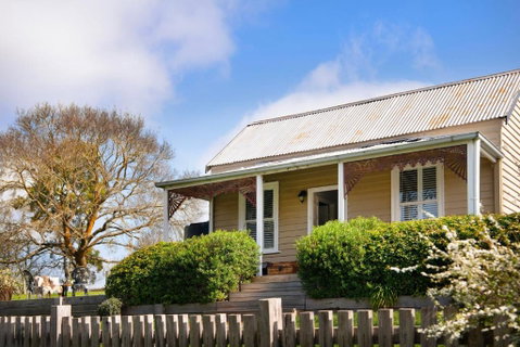 Table Hill Cottage - Tourism Guide 0