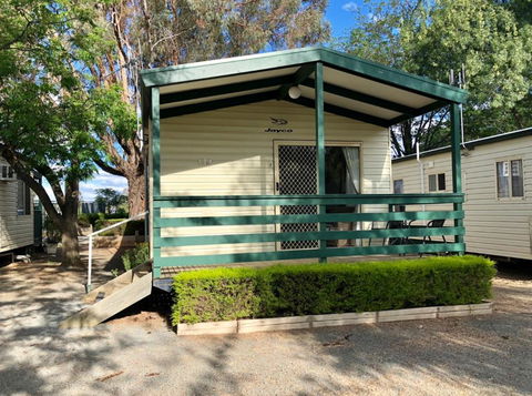Tatura Cabin & Caravan Park - Travel Search 0