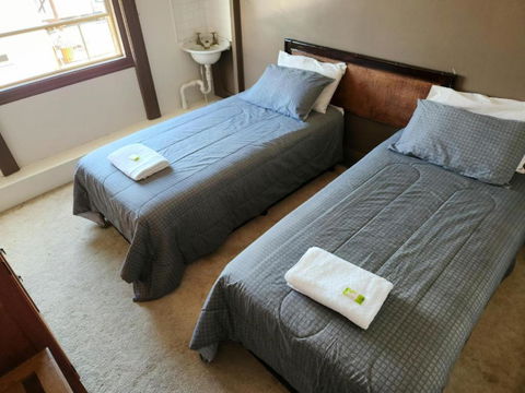 The Exchange Hotel - Travel Search 3