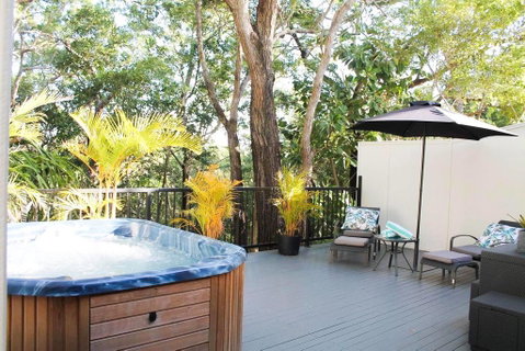 Beachside Bliss - Tourism Guide 2