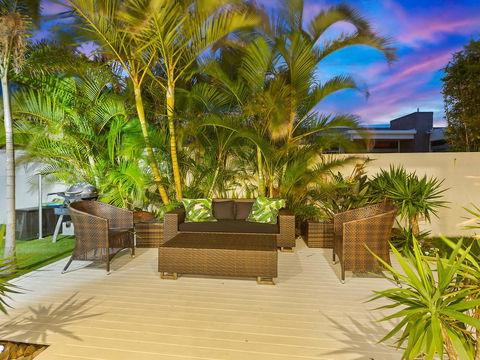 Beachside Holiday Escape - Travel Search 1