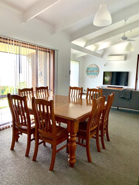 Beachside House - Travel Search 3