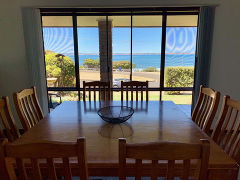 Beachside House - Travel Search 0