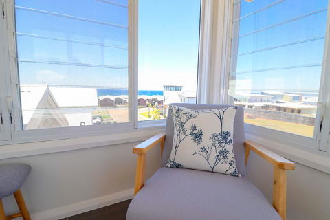 Beachside Oasis - Travel Search 3