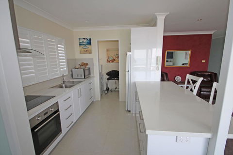 Beacon Heights Coffs Jetty - Travel Search 2