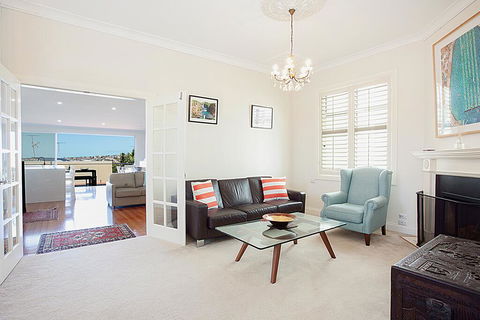 Beautiful Coastal Family-Sized Home - Cruises Travel 1