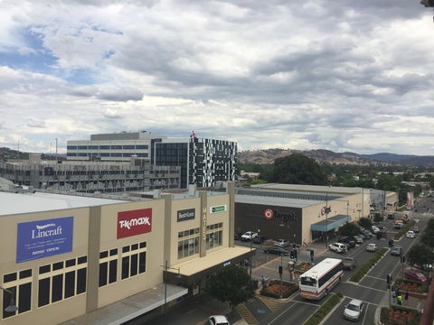 Beer Deluxe Albury - Tourism Guide 3