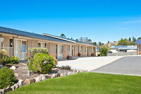 Bega Village Motor Inn - Tourism Guide 0