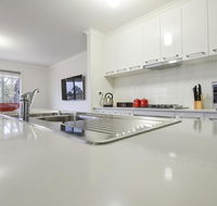 Beischer Apt B - Travel Search