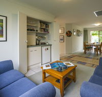 Bellevue Bed  Breakfast - Travel Search