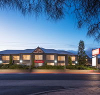 Bellevue On The Lakes - Tourism Guide