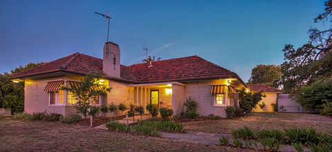 Benson House & Benson Lodge - Travel Search 0