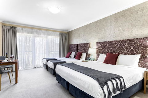 Berry Village Boutique Motel - Travel Agents 1