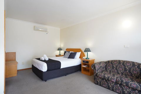 Best Westlander Motor Inn - Travel Agents 1