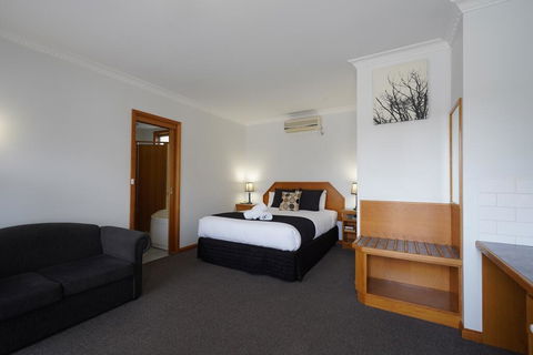 Best Westlander Motor Inn - Travel Agents 3