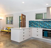 Betty's at Lennox Head - Air Conditioned - Cruises Travel