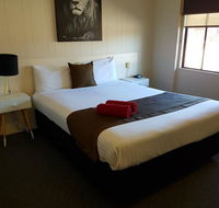 Bidgee Motor Inn - Travel Agents