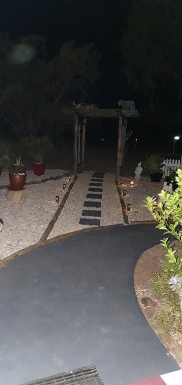 Birdhouse Cottage B&B - Tourism Guide 2