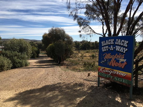 Black Jack Get-A-Way Magpies Nest - Travel Search 0