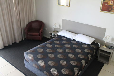 Blackwater Motor Inn - Travel Search 2