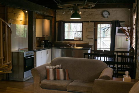 Blerick Country Retreat - Cruises Travel 2