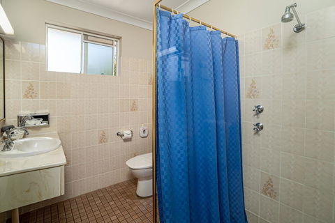 Blue Diamond Motor Inn - Travel Search 1
