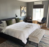 Blue Jacket Motel - Cruises Travel