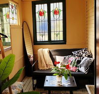 Blue Mountains Historic Retreat-Sleeps 5-WINTER SPECIAL - Travel Agents