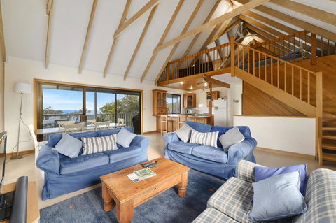 Blue Oar Beach House - Cruises Travel 3