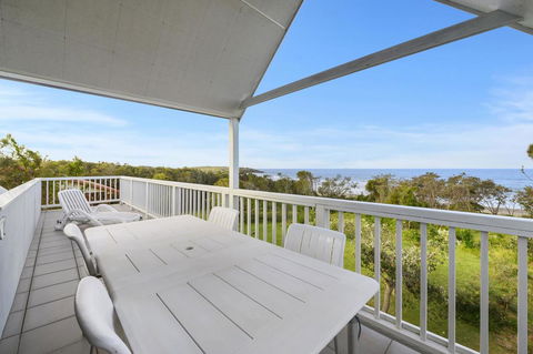 Blue Oar Beach House - Cruises Travel 1