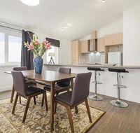 Blue Rosella on Piper - Tourism Guide