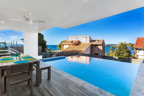 Blue Water Splendour - Infinity Pool And Amazing Views!! - Travel Search 0