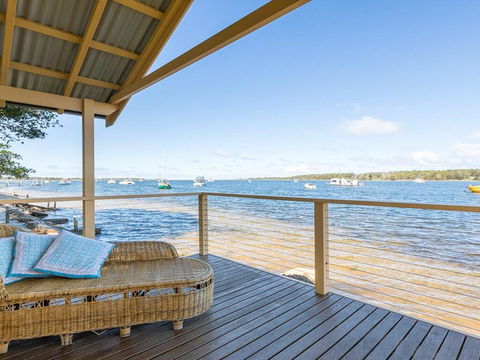 Bluewater - Riverfront Location With Water Views - Tourism Guide 0