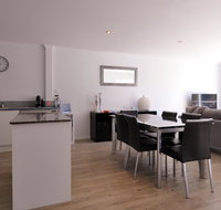 Boardwalk Apartment 6 - Travel Agents